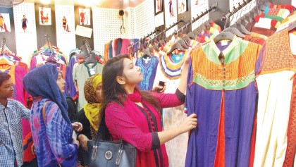 Last moment Eid shopping at peak