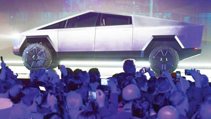 Electric automaker Tesla sees late year surge after a bumpy start