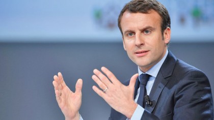 Macron quickly assumes a presidential attitude