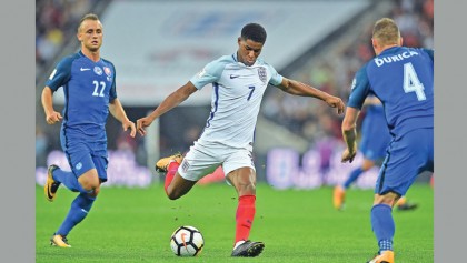 England move closer to World Cup finals