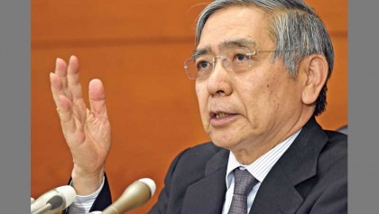 Bank of Japan holds fire on stimulus despite recession