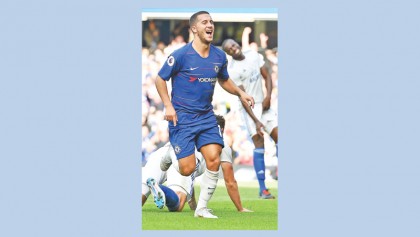 Hazard hat-trick sees off Cardiff 