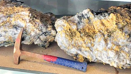 Huge gold-encrusted rocks unearthed in Australia