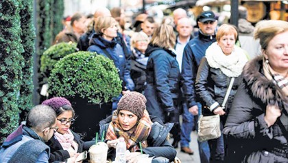 In Hungary, women encouraged 
to have more children 