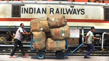 India to rename railway �coolies� 
in modernisation drive