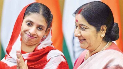 Indian woman returns from Pakistan to find lost family