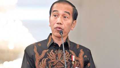 The Indonesian president’s overtures 
to religious conservatives 