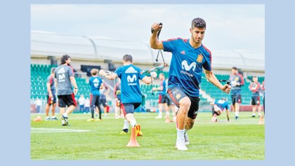 Isco urges Spain to stay true to selves in Morocco decider