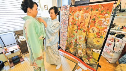 Japanese kimono makers seek to revive declining industry