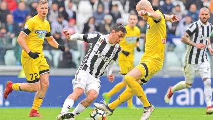 Juve regain top spot in Serie A