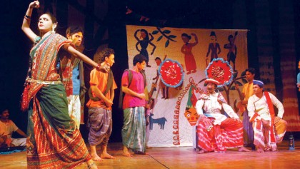 Prachyanat brings ‘Kinu Kaharer Thetar’ at Shilpakala today