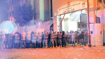 Lebanon holds 100 after protests turn violent