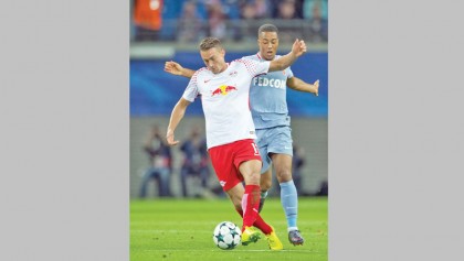 Leipzig hold Monaco on Champions League debut