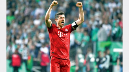 Lewandowski brace puts Bayern in German Cup semis
