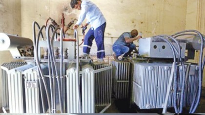 Libyans endure sweltering summer as power cuts persist 