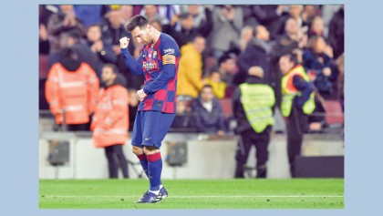 Record Messi hat-trick crushes Mallorca