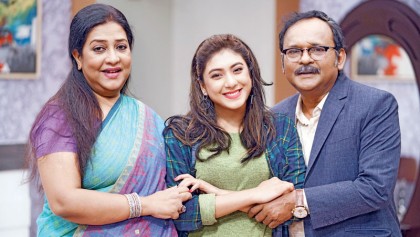 ‘Lukochuri Lukochuri Galpo’