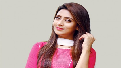 Mim set to make debut in web series