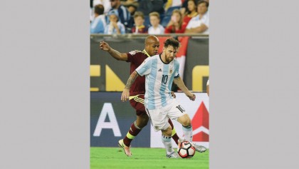 Argentina thrash Venezuela with Messi record