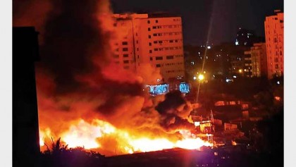 Massive fire devastates Mirpur slum