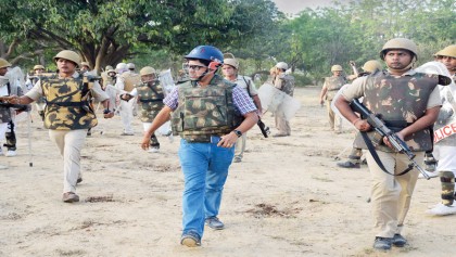 24 dead in clashes as sect evicted in Mathura, India
