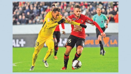 Mbappe sent off as PSG reach League Cup final