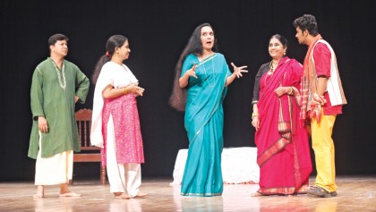 Theatre stages ‘Meraj Fokirer Ma’ at Shilpakala today