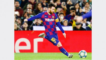 Messi takes Barca to last 16