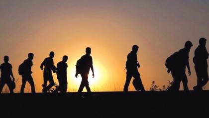 Migrants lose in futile game on Hungary-Serbia frontier