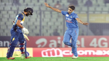 India first to reach Asia
Cup final