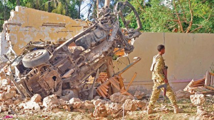 18 killed in Mogadishu restaurant attack