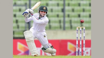 Mominul toils hard to get back batting rhythm in Tests