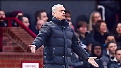 Frustrated Mourinho wants United goal rush 