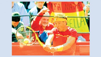 Nadal keeps Spain hopes alive in Davis Cup