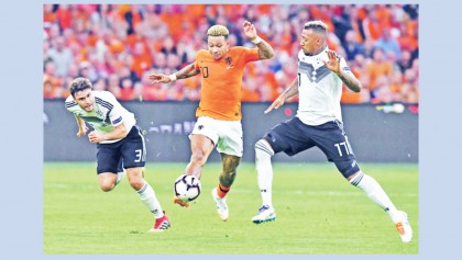 Netherlands hammer Germany
