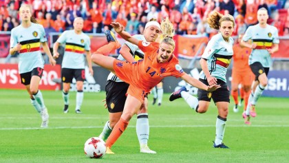 Netherlands, Denmark reach women’s Euro quarters