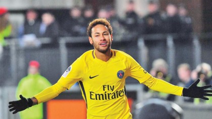 Neymar shines on return as PSG beat Rennes