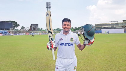 Khulna set Barisal mammoth target 