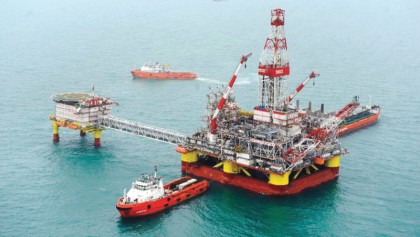 Oil producers meet to discuss output amid Iran tension