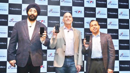 Optiemus Infracom launches BlackBerry KEYone in Bangladesh 