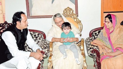 PM visits Mohiuddin Chy’s home