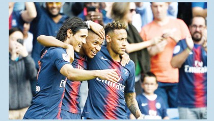 PSG continue perfect start to season