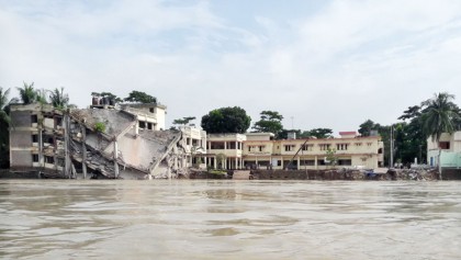 Padma erodes vast area in Shariatpur
