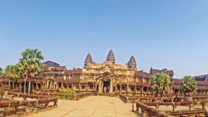 Angkor Wat: Architectural Pinnacle of Khmer Empire