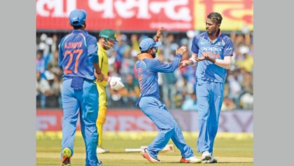 Pandya steers India to series victory