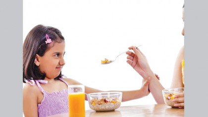 Parents fret over fussy eaters - but what works?
