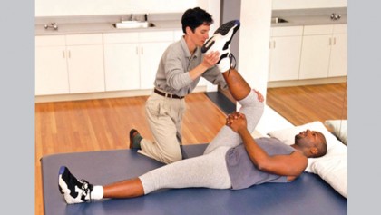 Physical therapy 
can keep sports injuries at bay
