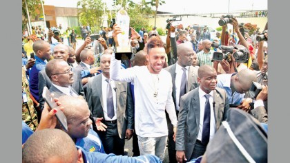 Hero�s welcome for African player of year Aubameyang 