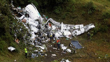 Crashed Indonesian plane found �destroyed�