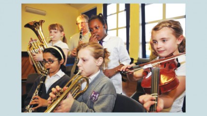 Playing instruments improves reactions  